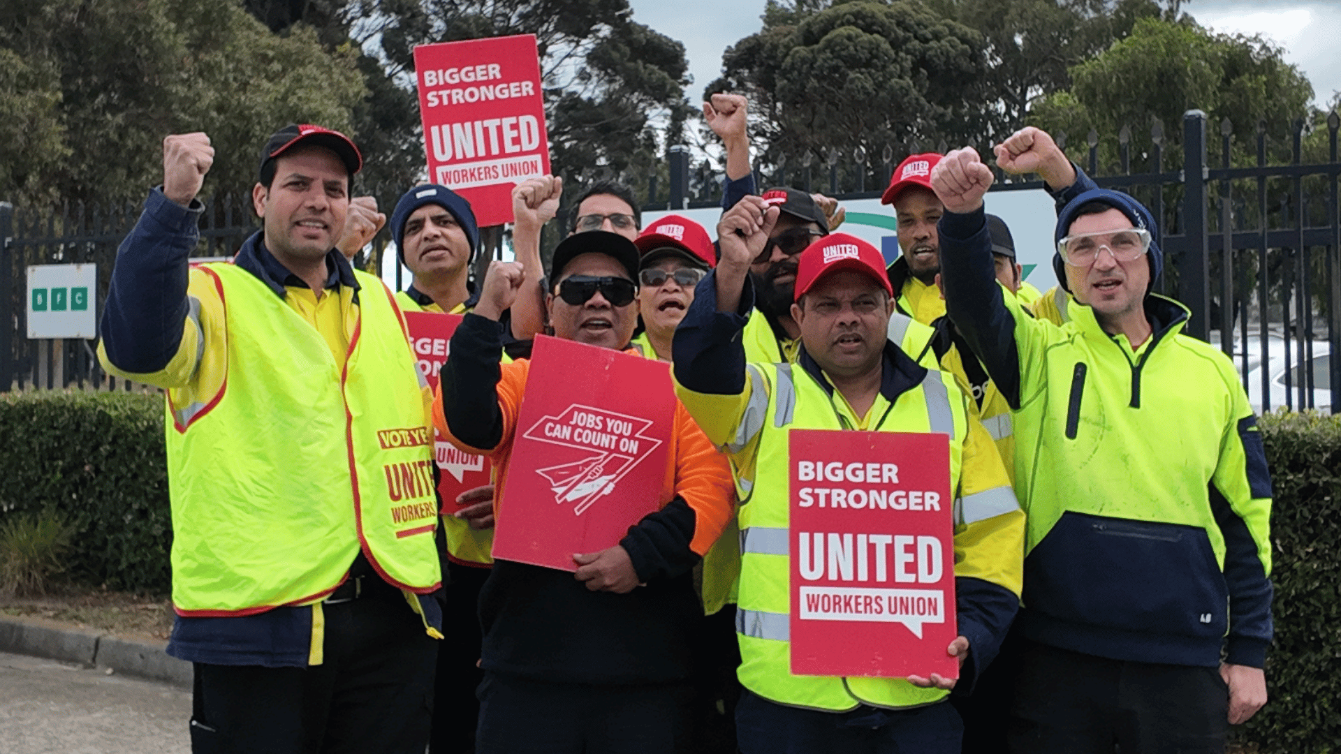 Allied_Vinidex Members_On Strike Image